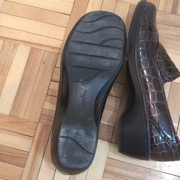 Clarks bendables croc shoes size 6.5M - Picture 7 of 8